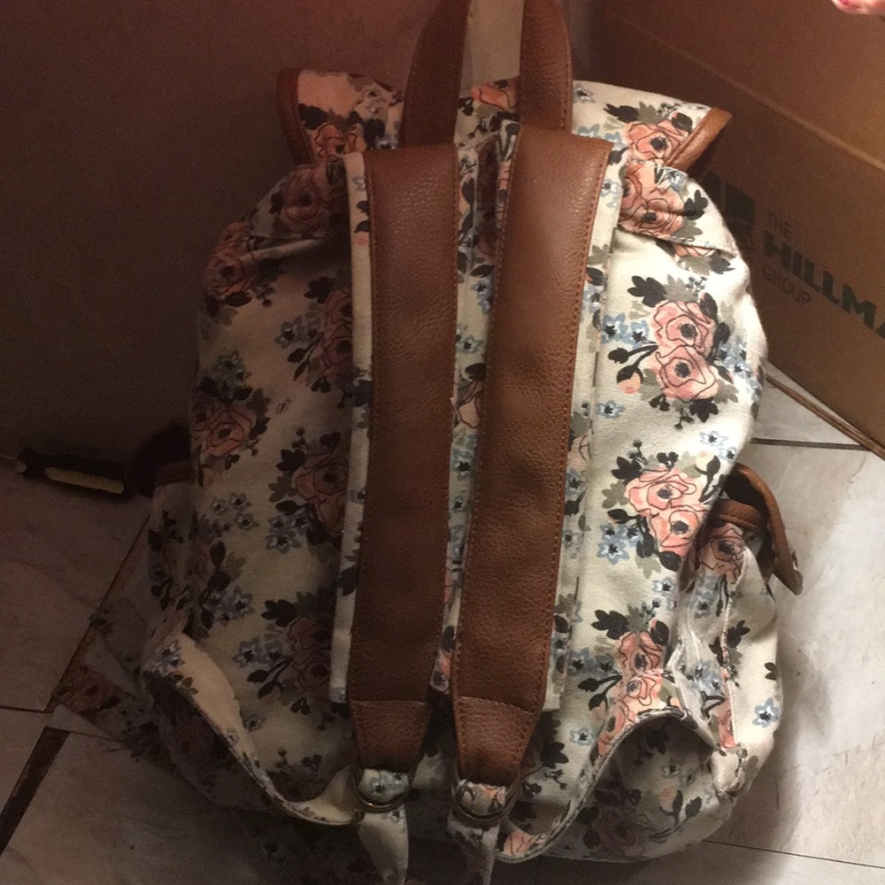 DrawString BackPack - Picture 2 of 3